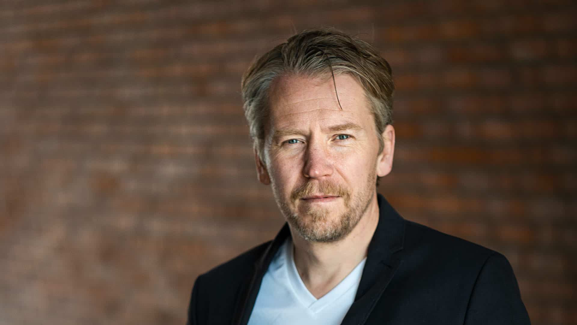 Professor Jesper Falkheimer knyts som seniorkonsult till Gullers Grupp
